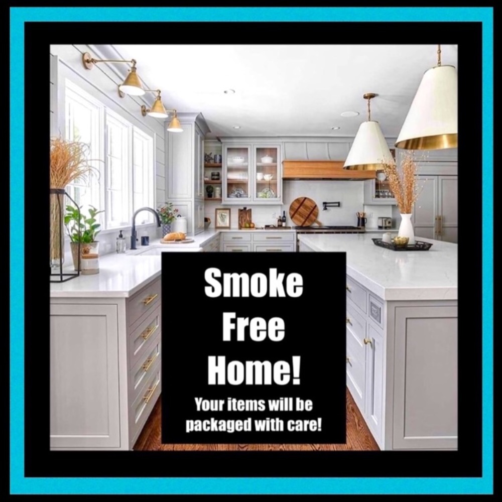 SMOKE FREE! PET FREE!
